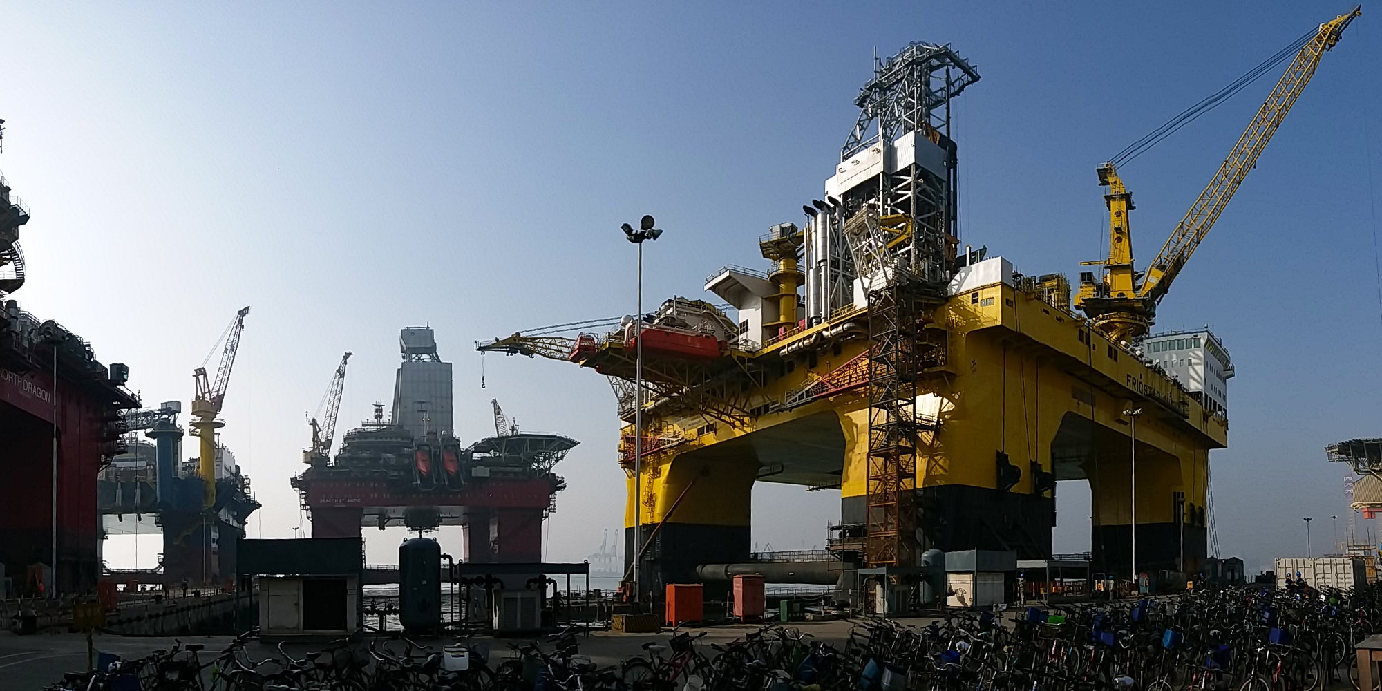 what-it_s-like-installing-the-world_s-biggest-ultra-deepwater-drilling-rigs-aHR0cHM6.jpg