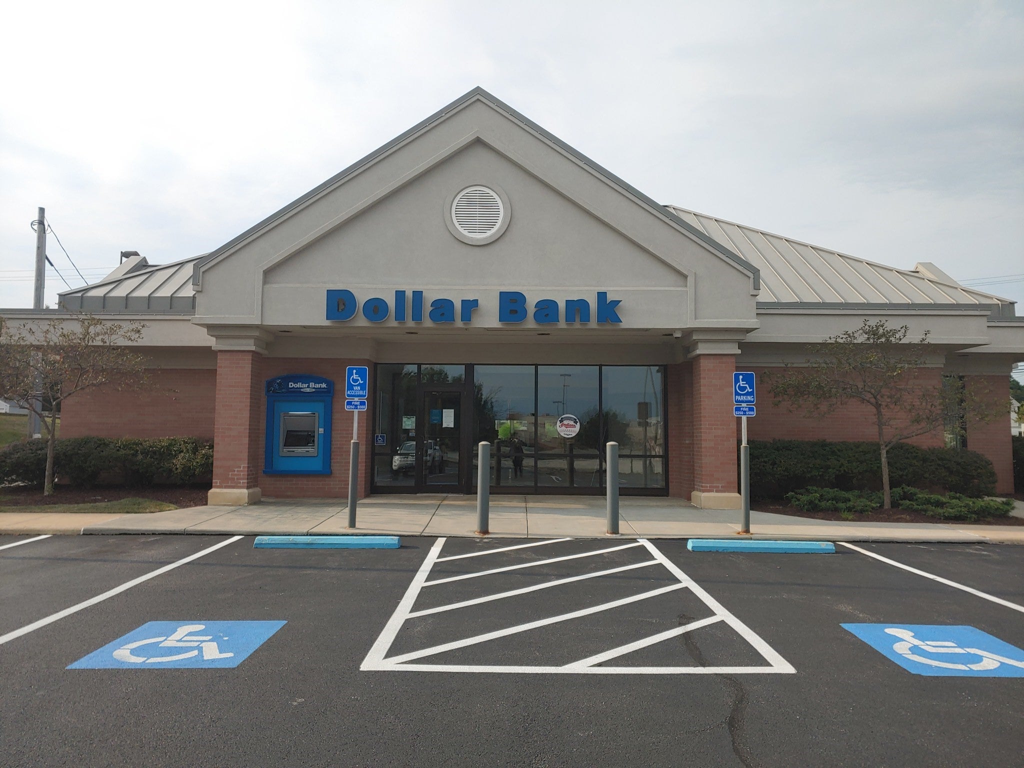 Richmond Heights Office | Richmond Heights, Ohio | Dollar Bank