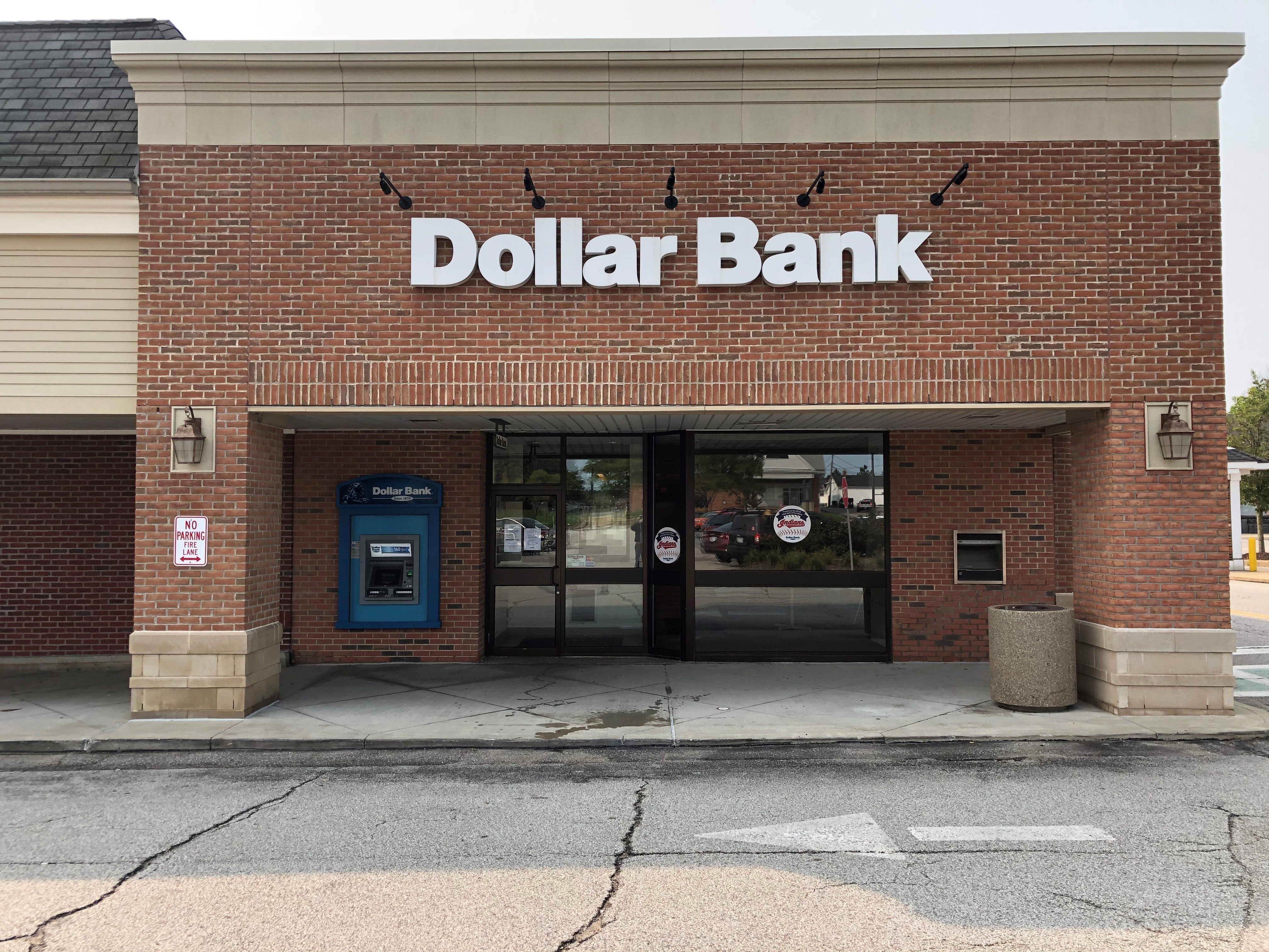Brecksville Office & Loan Center Brecksville, Ohio Dollar Bank