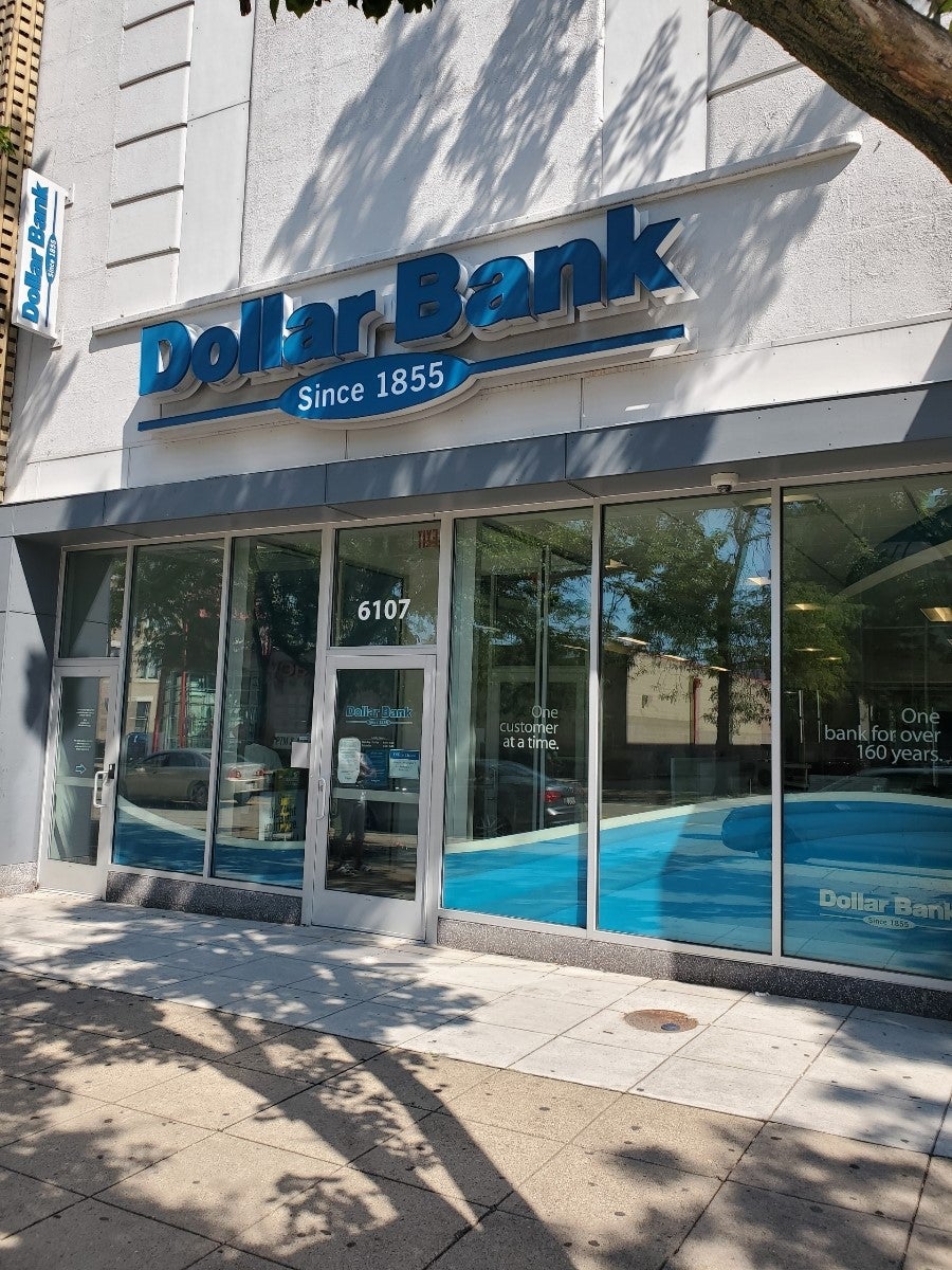 East Liberty Office | Pittsburgh, Pennsylvania | Dollar Bank