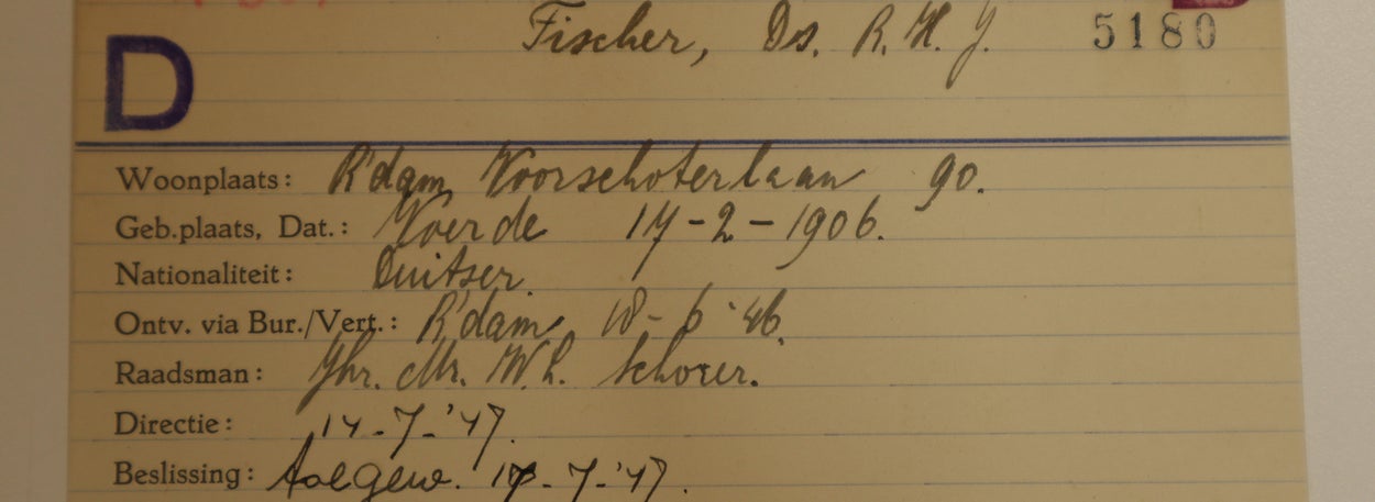 Written card with details of the civil status of a person of German nationality