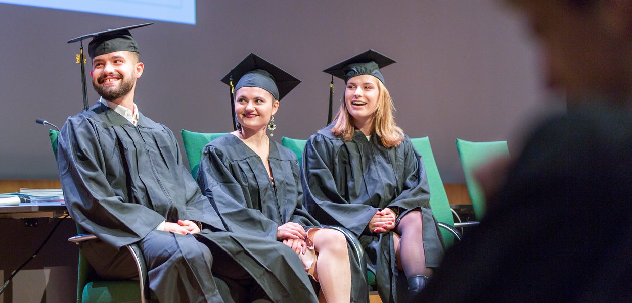 Graduation status and ceremony - Vrije Universiteit Amsterdam