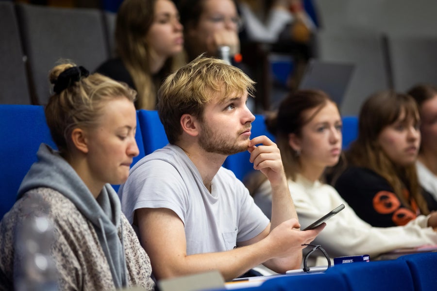 studenten in een collegezaal