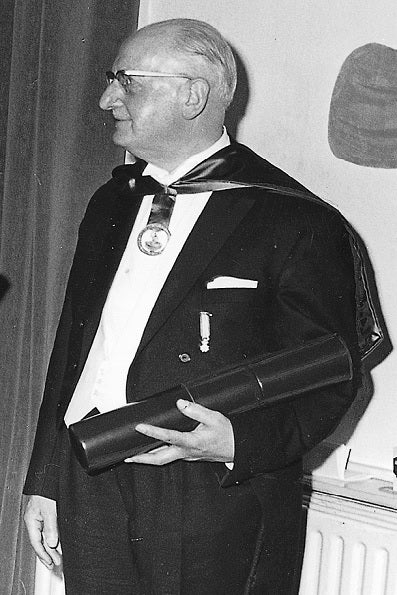 Uitreiking van het eredoctoraat van de Vrije Universiteit Amsterdam aan Kees Rijnsdorp in 1965. 
