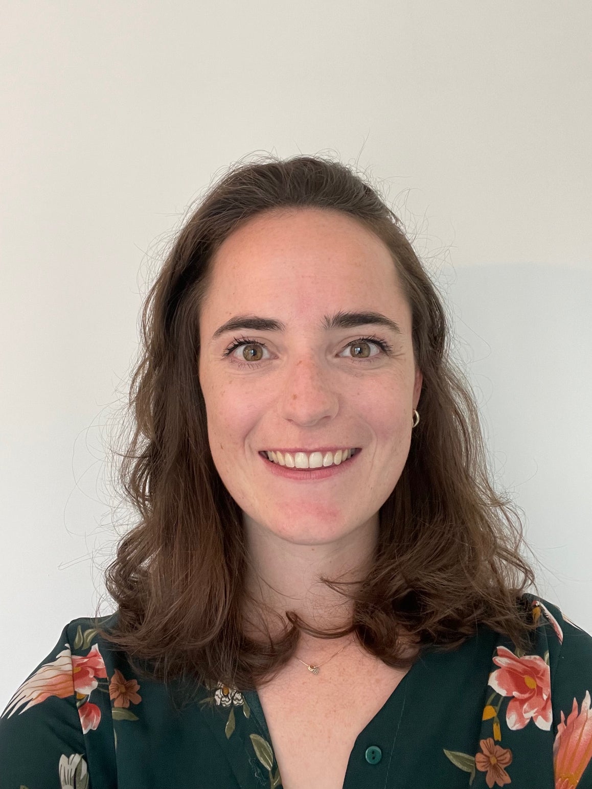 Dr. Claire van Genugten