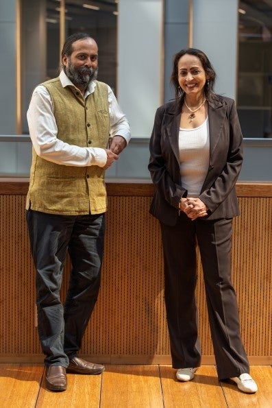 Puneet Bindlish en Sharda Nandram