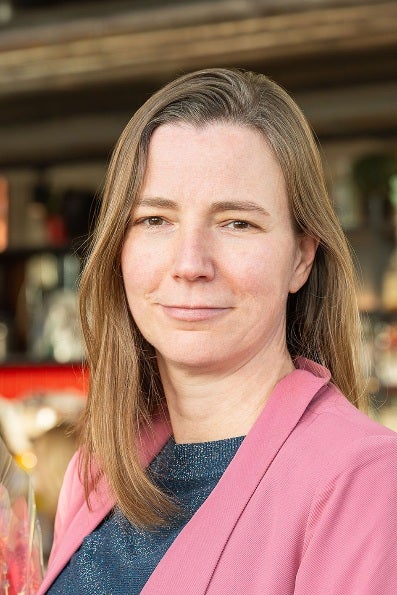 Portrait of Elza van Deel (photo by: Van Harte Gefotografeerd)