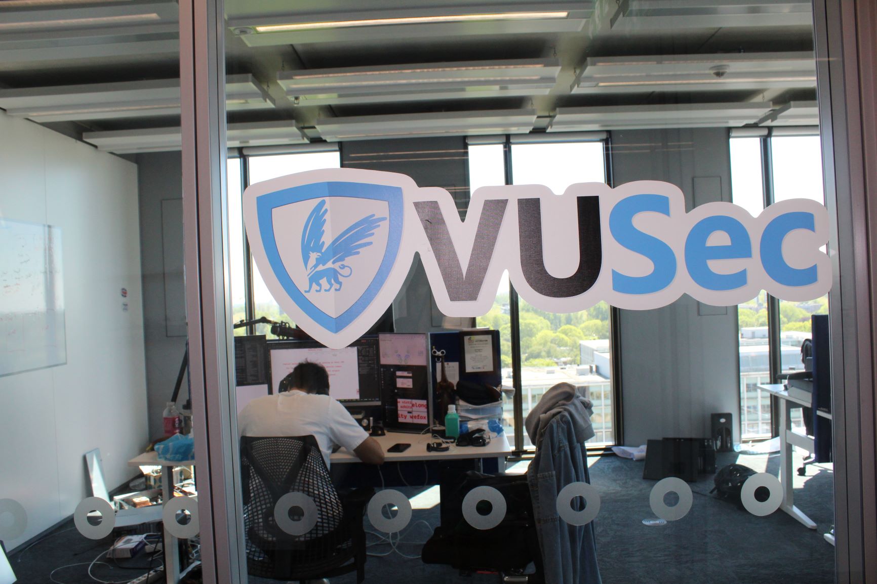Systems and Network Security - Vrije Universiteit Amsterdam