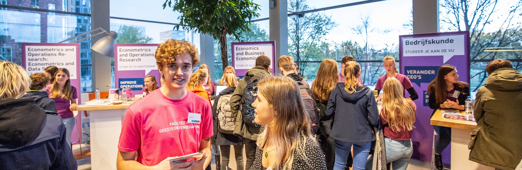 Heb je vragen rond jouw inschrijving aan de VU? - Vrije Universiteit ...