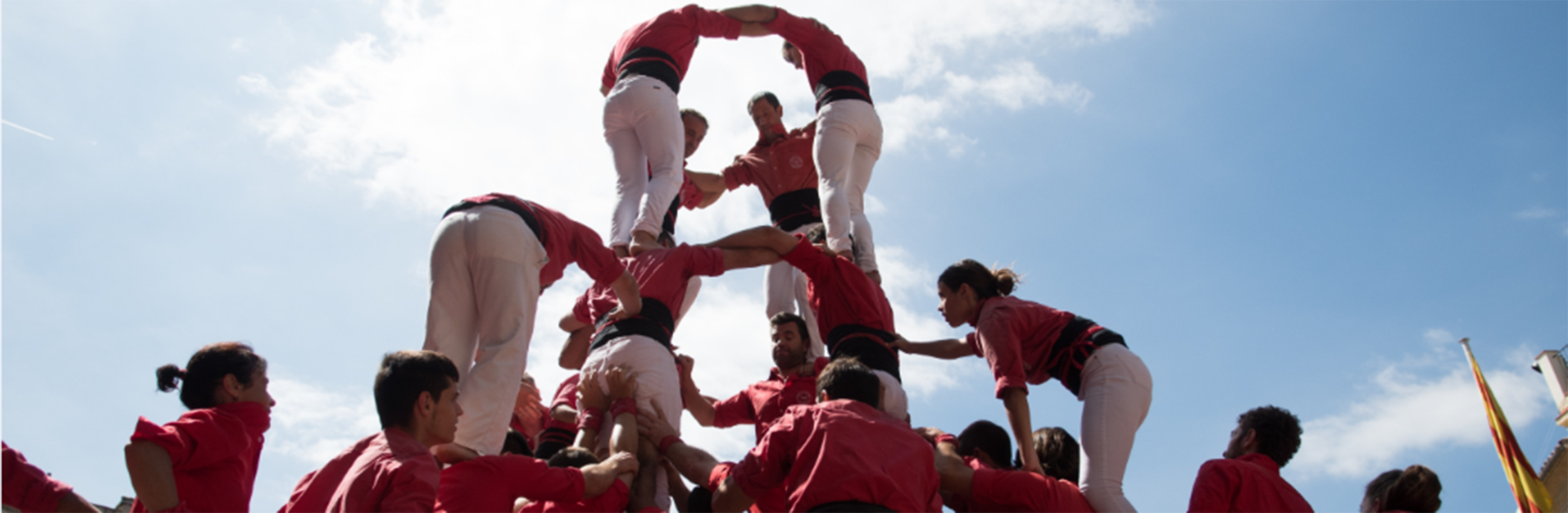 human piramide - working together