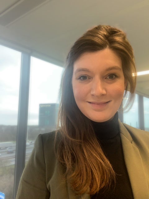 Laura van den Heuvel, alumna Bestuurs- en Organisatiewetenschap