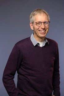 Portretfoto van Jeroen Smeets