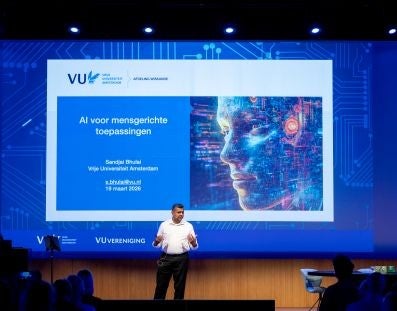 Sandjai Bhulai bij het symposium Tech kijkt niet neutraal