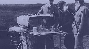 The Andersons selling Ginger Beer at St Andrews