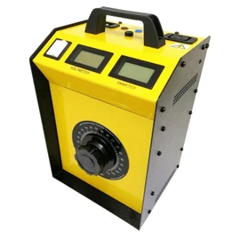 Picture of a Claude Lyons 715E