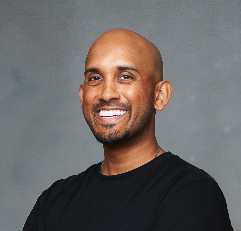 Randy Fernando's Headshot