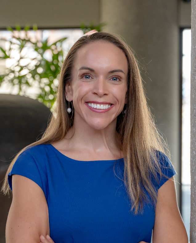 Sonja Theisen Headshot