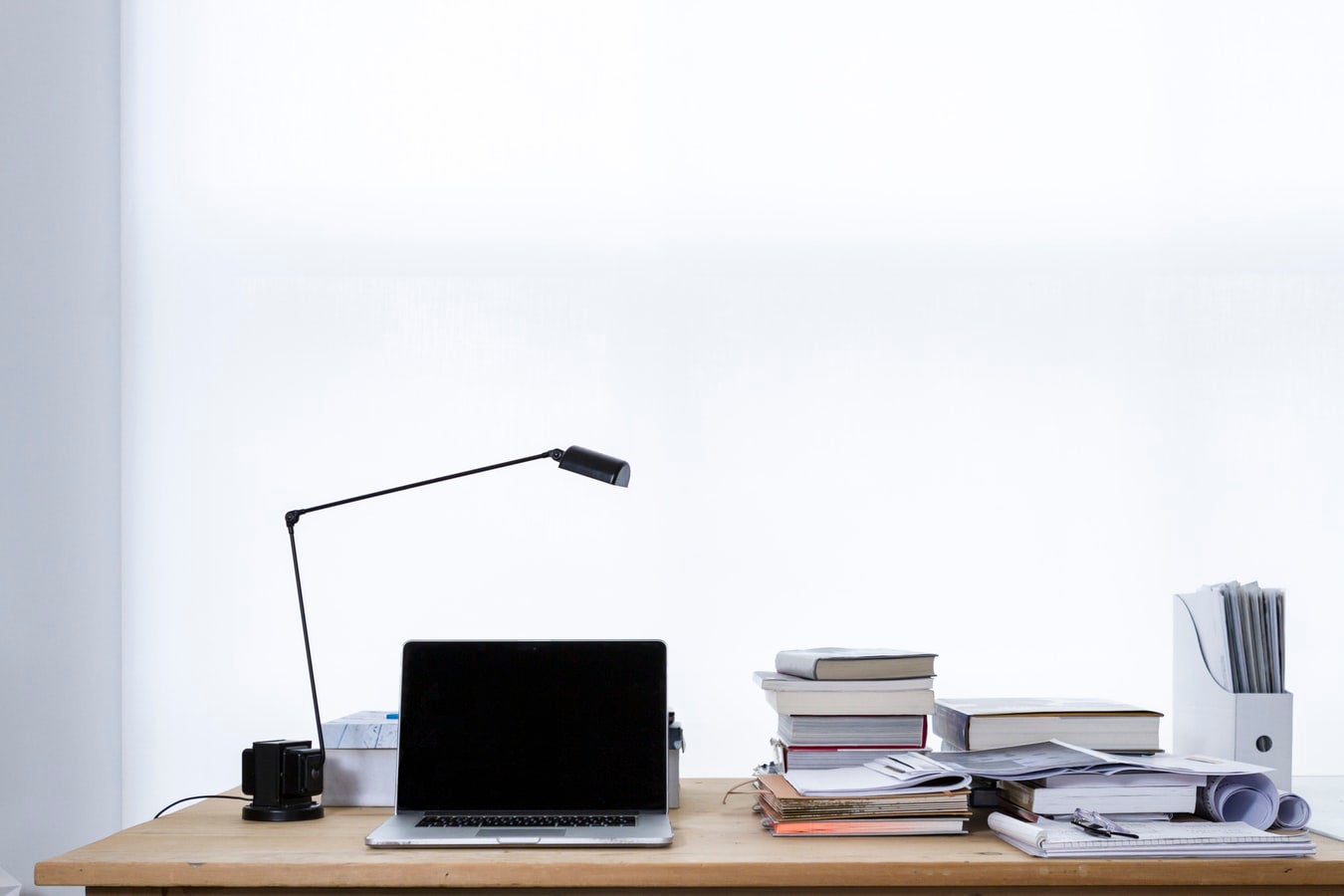 Working from home: Employer not required to furnish home office with desk