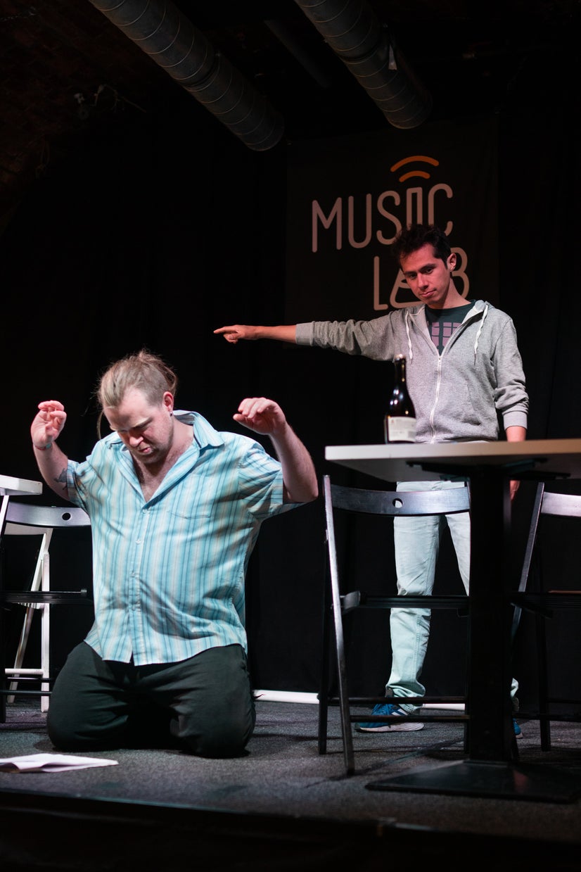 Broněk threatens Jenda.