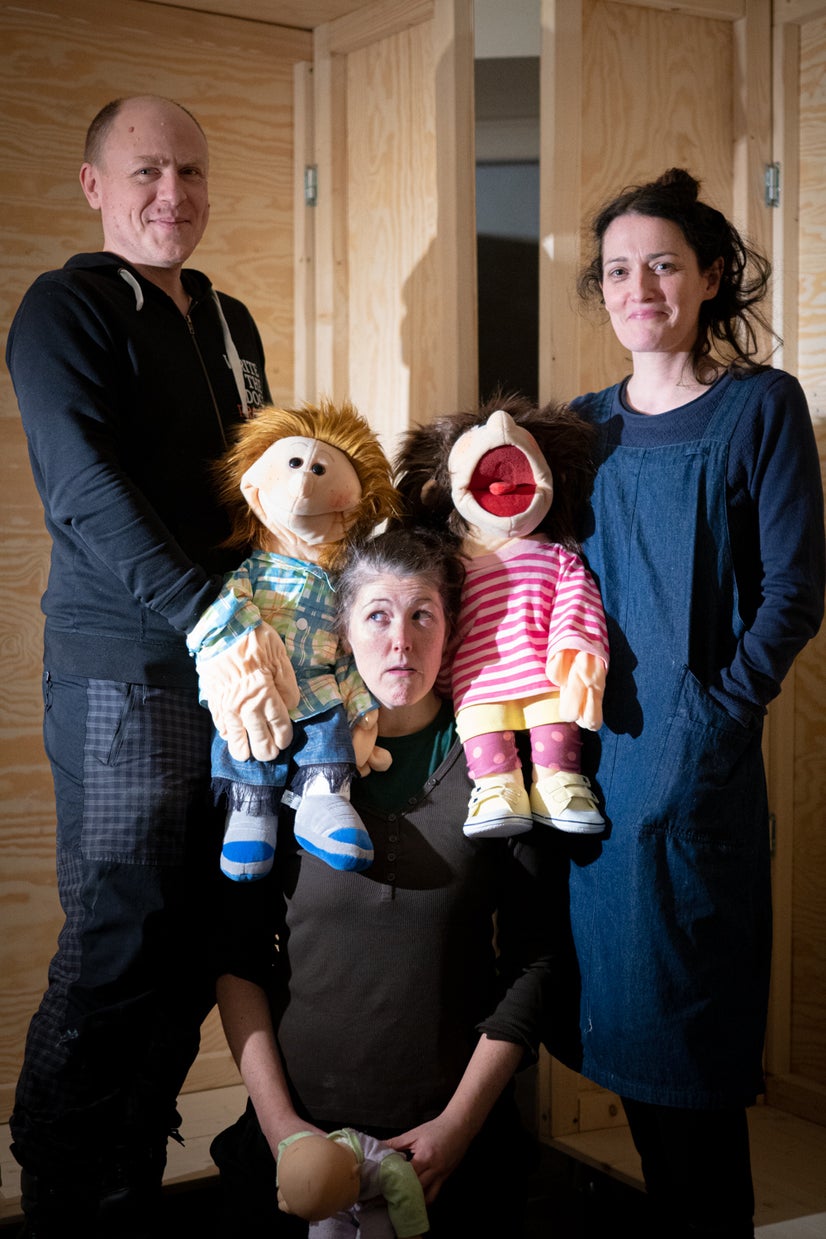 Helena with her dad and mom.