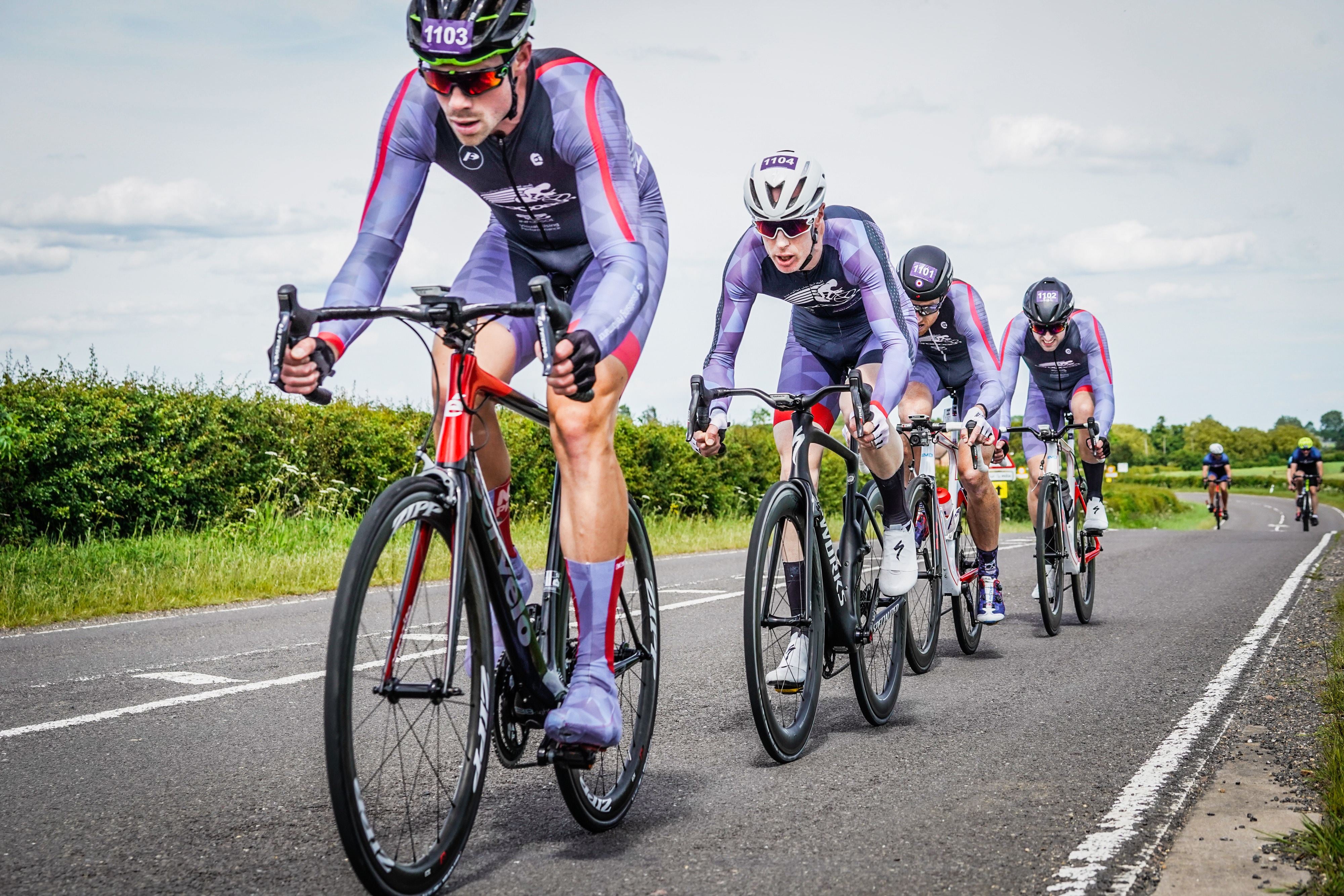 Team Chrono - pretty good matchy matchy effort, Chris Boddy is on the front, I'm second man, Andy behind me and Chris Loake behind him.