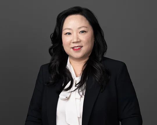 Elizabeth Hahn web.jpg