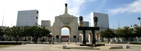 Los_Angeles_Memorial_Coliseum_Entrance_V1.jpg