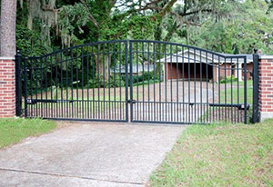 arched top driveway gate
