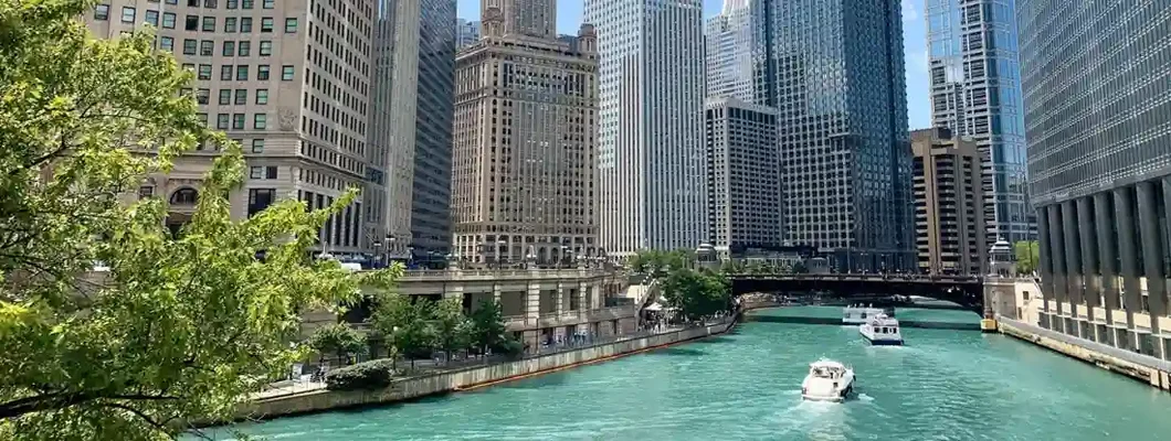Chicago cityscape and Chicago River during summer. Find Illinois Boat Insurance.