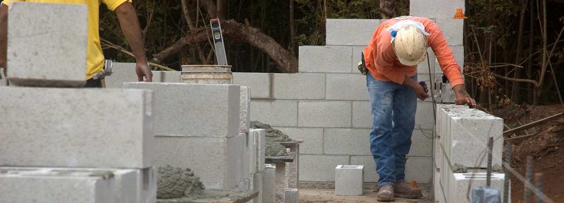 A CMU Wall being erected. Masonry Contractor Insurance.