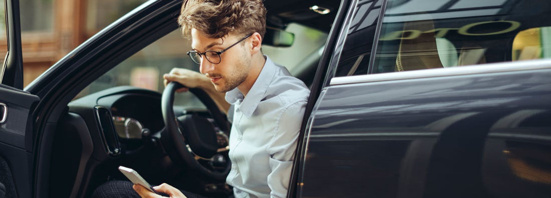 Man driving his car. Find Cleveland Ohio car insurance.