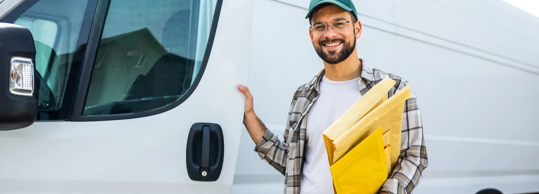 Delivery guy delivering post. Find Illinois Commercial Vehicle Insurance.