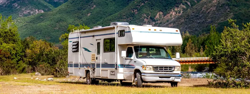 Family vacation in motorhome. Find South Dakota RV Insurance.