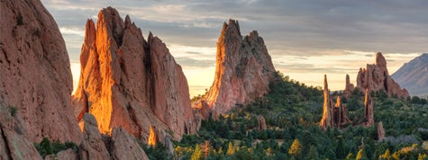 Sunrise on the red rocks formations of the Garden of the Gods in Colorado 