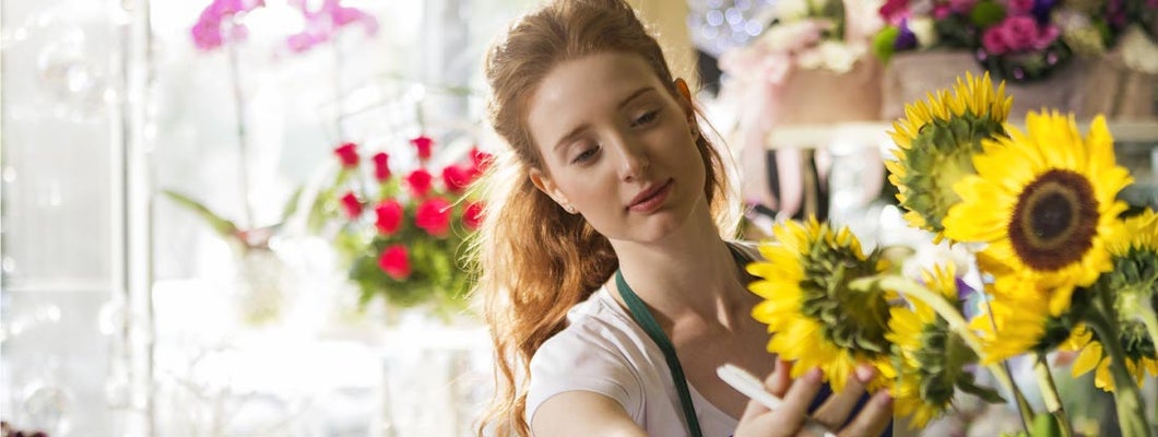 Wholesale flower shop led by young business owner