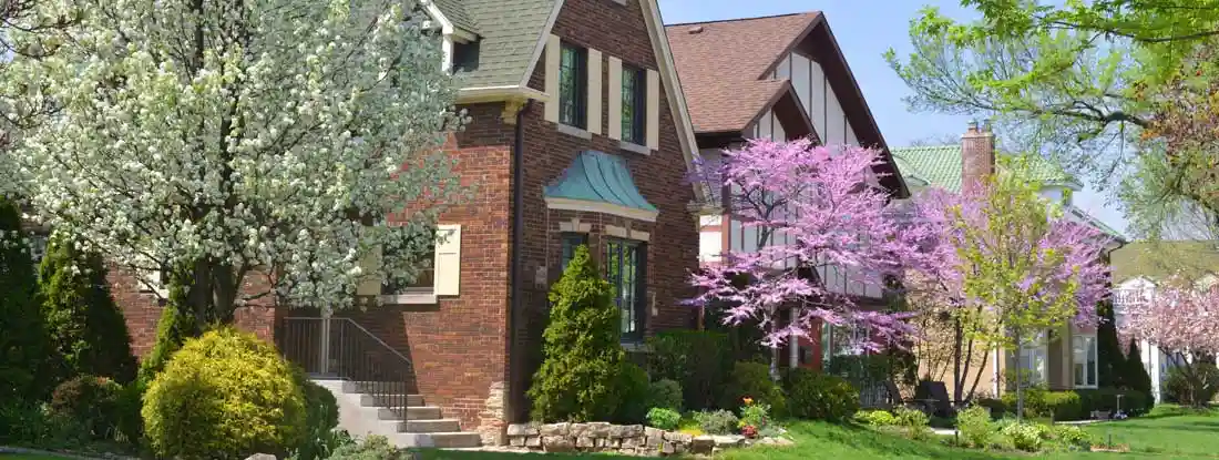 Homes in Chicago Illinois. Find Homeowners Insurance in Illinois.