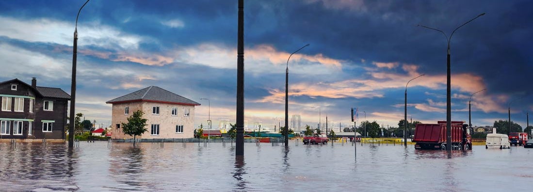 Flooded streets of a California neighborhood. Find California flood insurance.