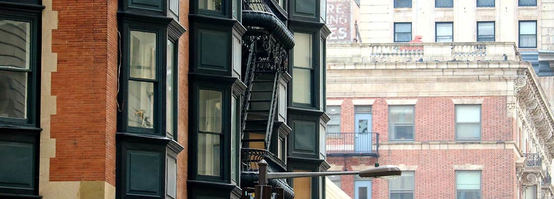 View of apartment buildings in Philadelphia. Find Philadelphia Pennsylvania renters insurance.