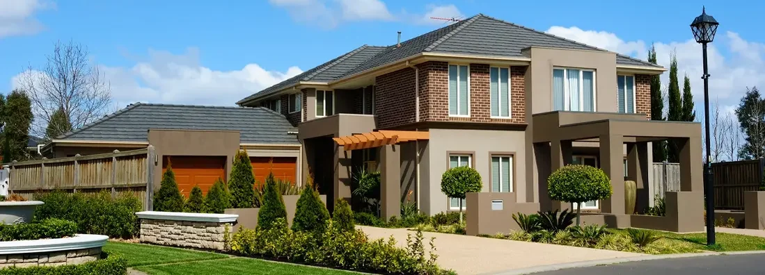 A modern custom built home in a residential neighborhood. Find Palo Alto homeowners insurance.