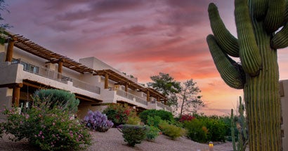 A beautiful sunset in a resort in Arizona. Are Wildfires a Threat to Residential Areas in Arizona?