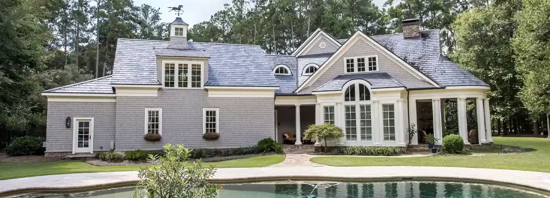 Estate with a large swimming pool. Homeowners Insurance in Chevy Chase, Maryland.