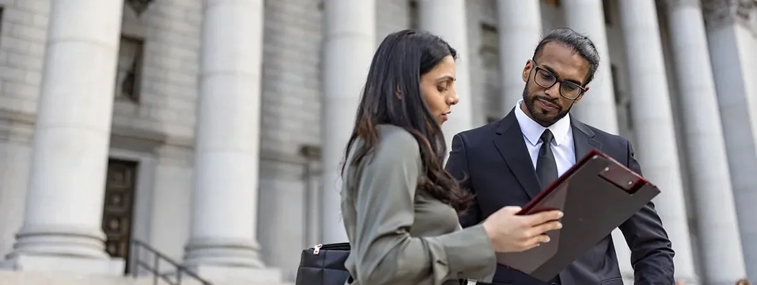 Professional Discussion on Courthouse Steps. Find Federal Government Workers Life Insurance.