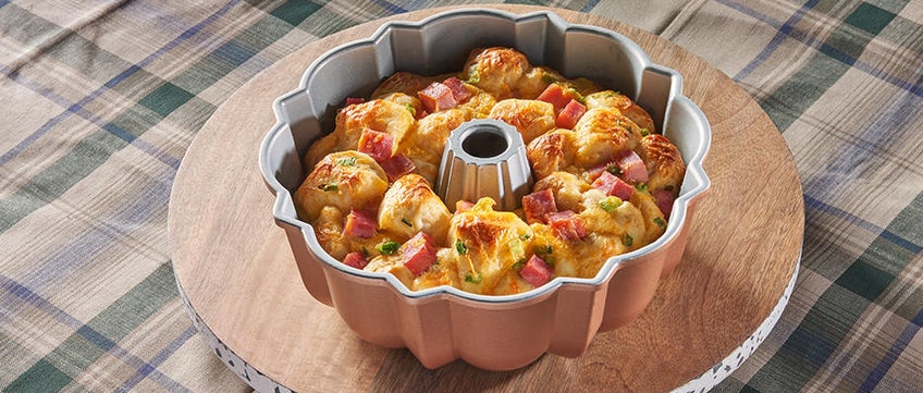 Ham, Egg & Cheese Monkey Bread