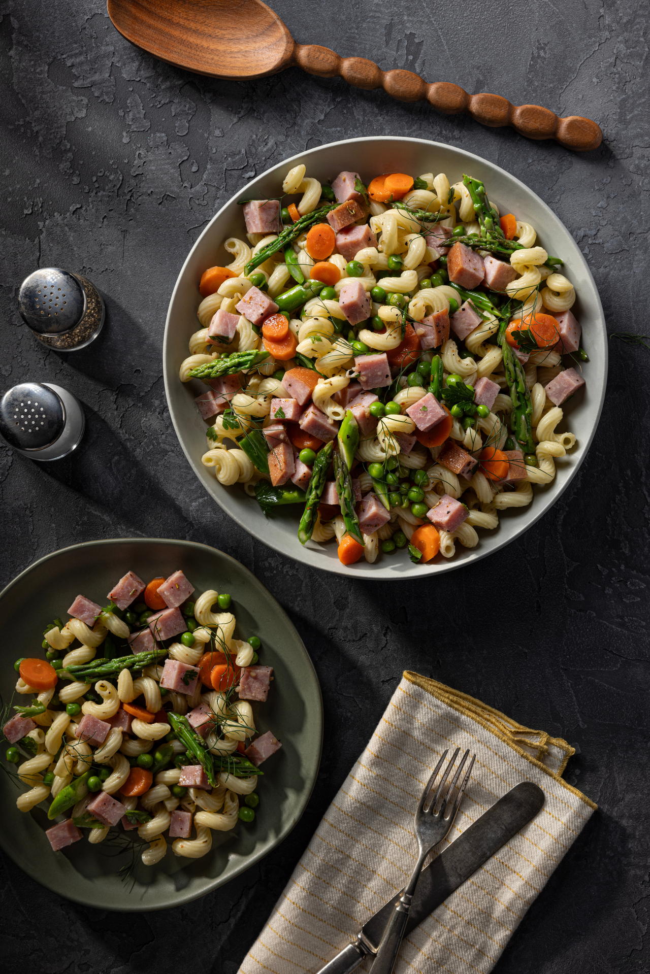 Macaroni Salad with Ham, Peas & Carrots
