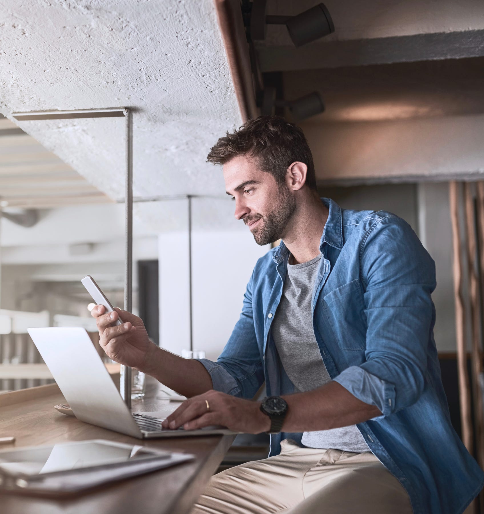 Zo betaalt u met de Payconiq by Bancontact-app in webshops