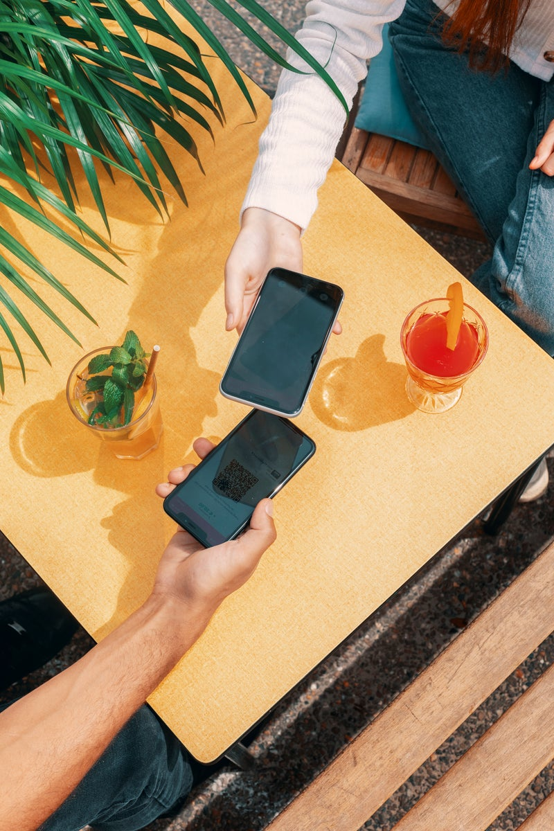 All possibilities to pay safe using the app