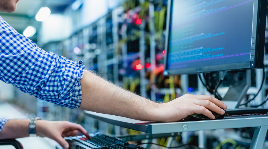 10 Best Practices to Improve Data Center Uptime