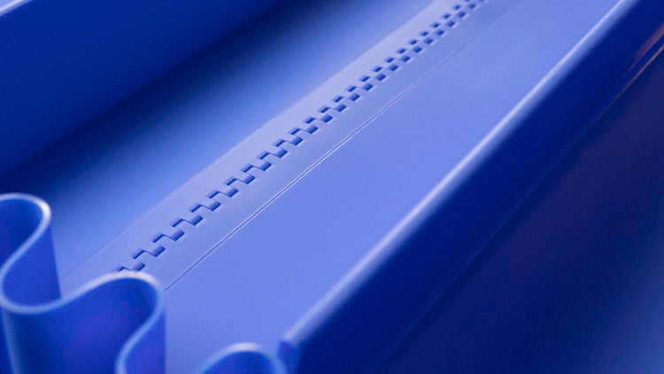 ThermoDrive ZeroSplice-Band mit Mitnehmern, synchronisierten Seitenwänden und ThermoLace HDE