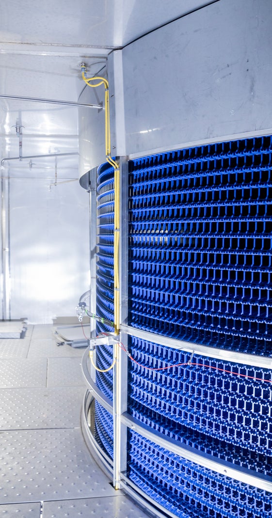 DirectDrive Stacker conveyor rows with sideguards stacked