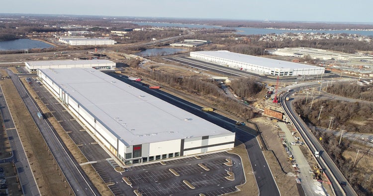 Vue aérienne de l'usine d'Intralox dans le parc industriel du comté de Baltimore à Sparrows Point, dans le Maryland, aux États-Unis